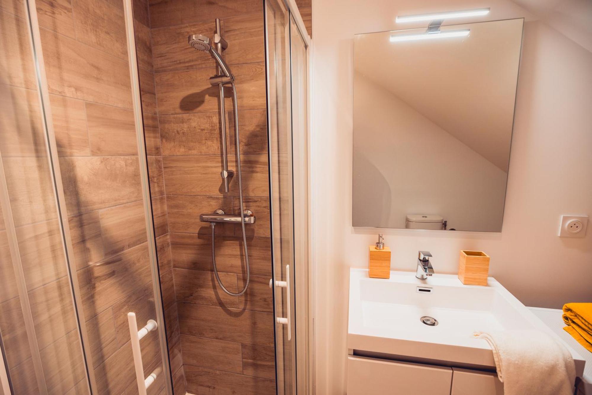 Loft Lumineux Tres Spacieux - Parking Gratuit Châteauroux Kültér fotó